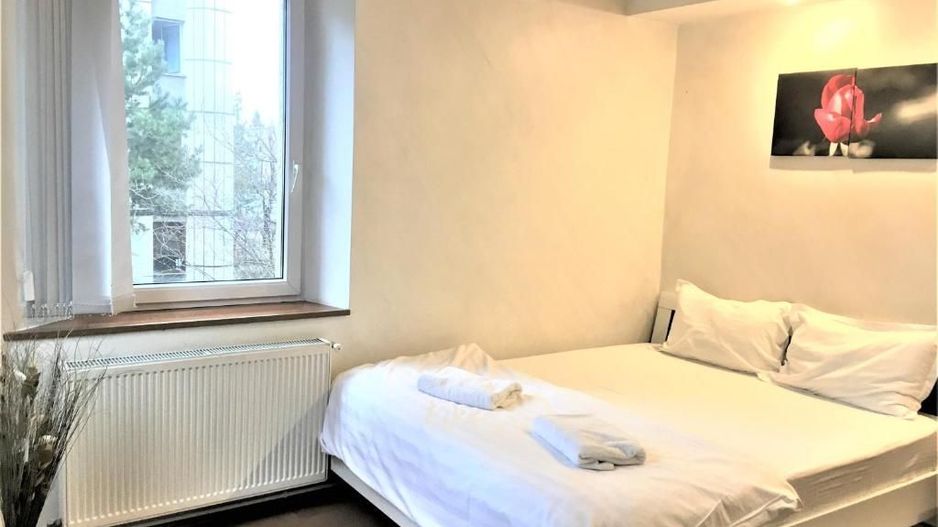 Apartament cu 3 camere zona ONIX, mobilat și utilat complet, 700 euro/luna - Poză 12