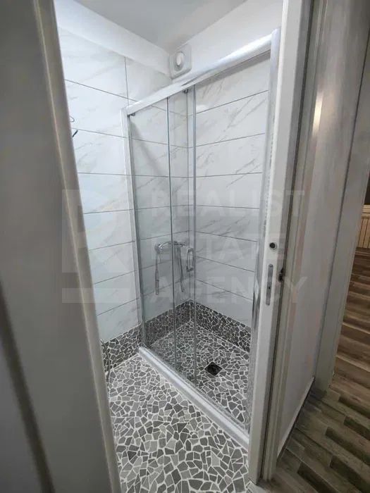 Vânzare, garsonieră renovată, Str. Lăcrămioarei - Poză 5