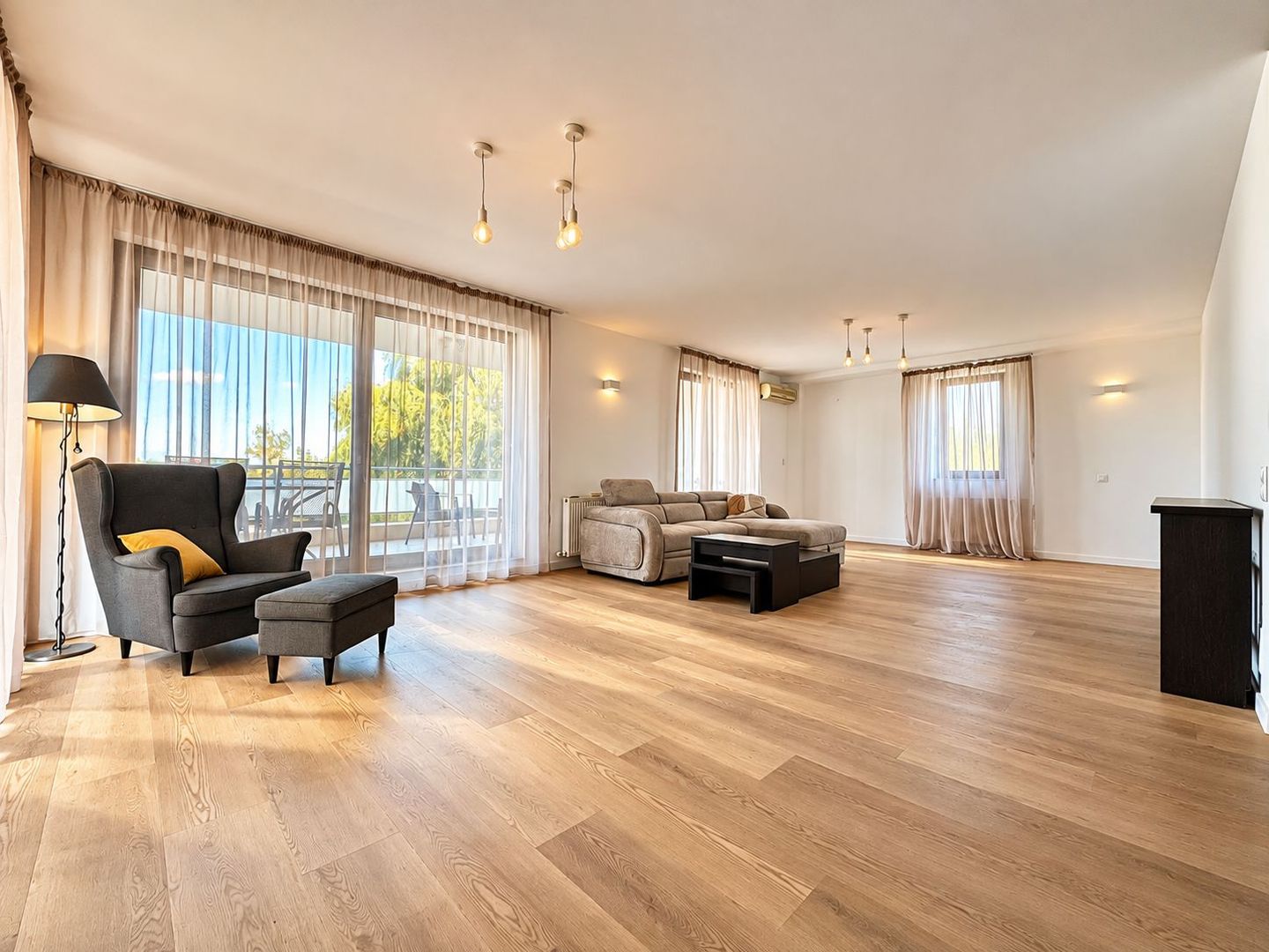 AP. 3 CAMERE - 170 MP, PERLA RESIDENCE, PET-FRIENDLY, PARCARI SUPERANE - Poză 5