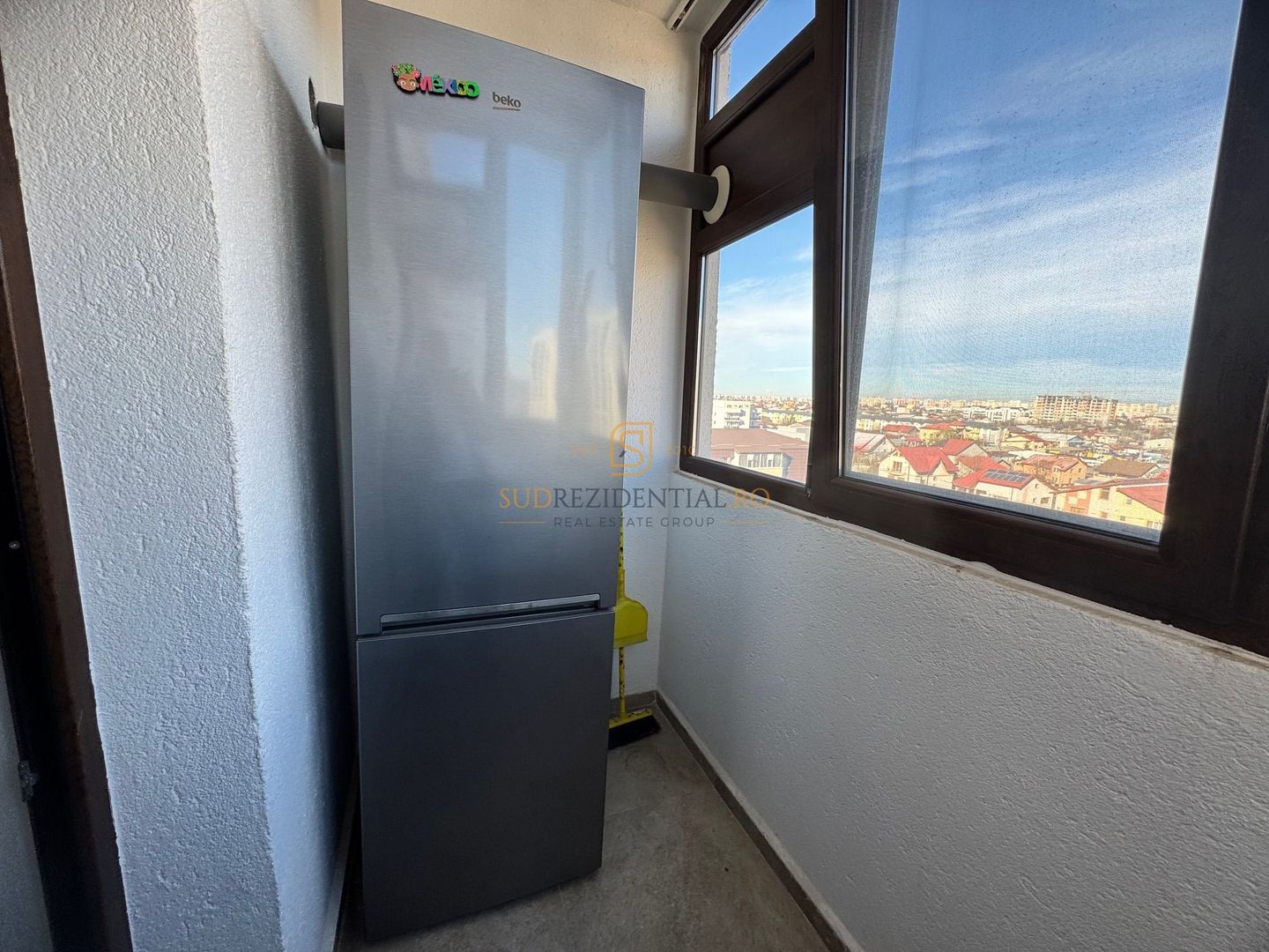 Apartament 3 camere decomandat, 83 mp, loc de parcare, mobilat complet - Poză 14