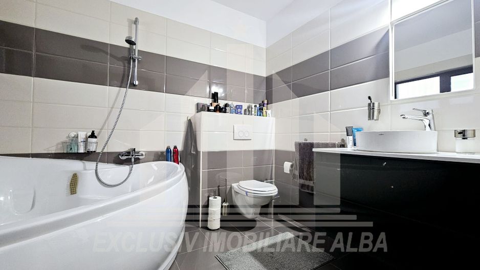 Casa in regim cuplat, Cetate - Poză 12