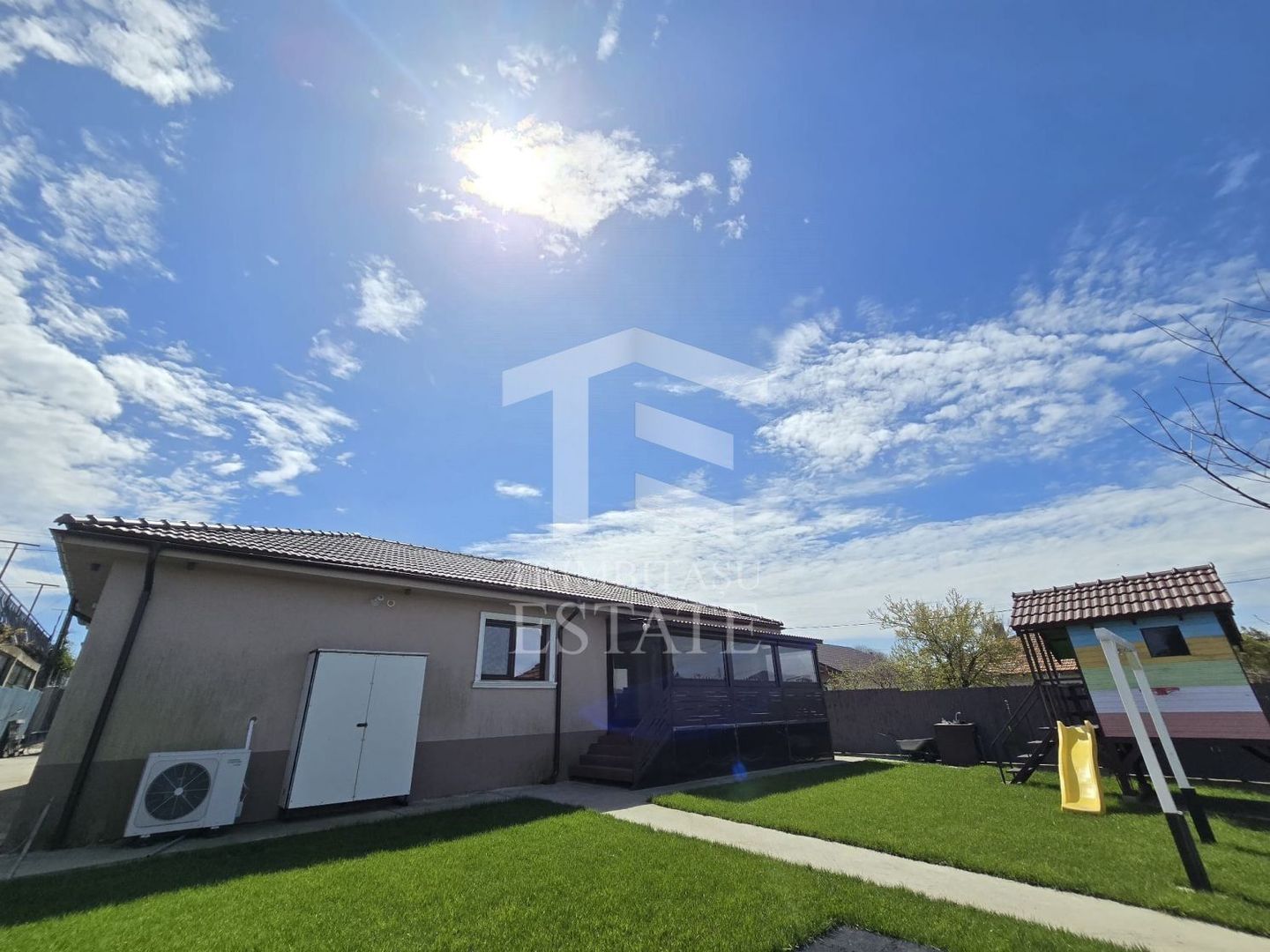 TUZLA - 3 camere | modern | lux | gata de mutat | complet mobilata - Poză 7