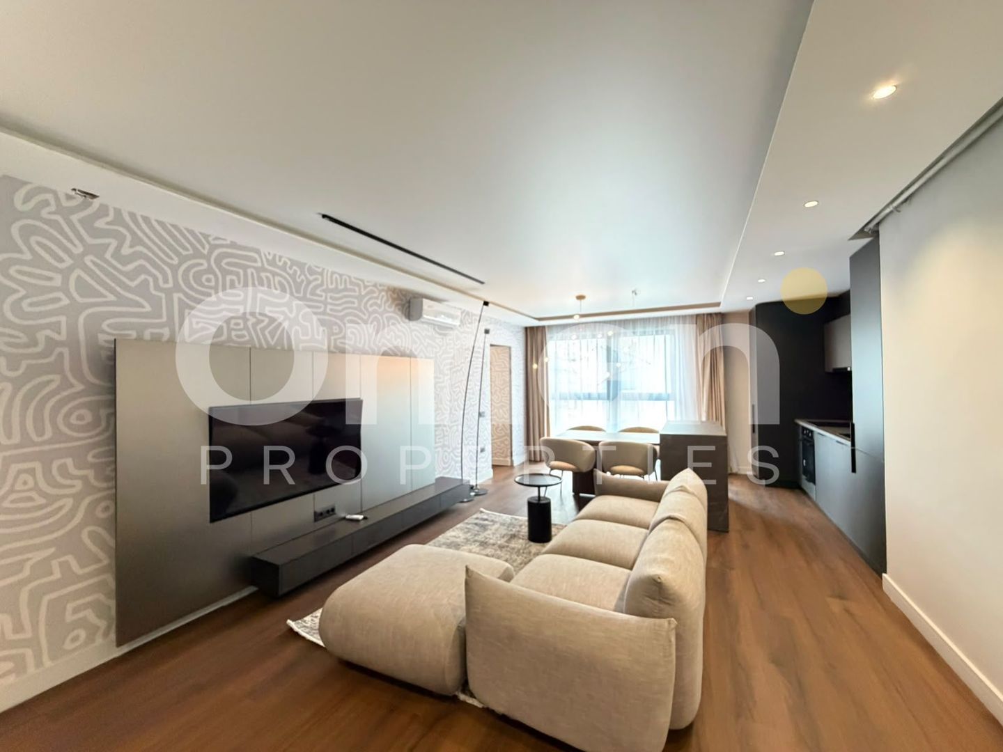 Apartament ultrafinisat | 3 camere si parcare | sauna | zona Unirii - Poză 1