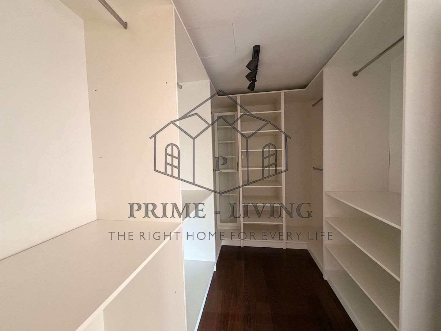 APARTAMENT SUPERB LA VANZARE SI INCHIRIERE PE STRADA RAHMANINOV - Poză 6