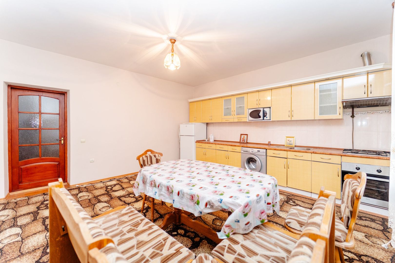 Casă  în 2 nivele - Durlești - Poză 7
