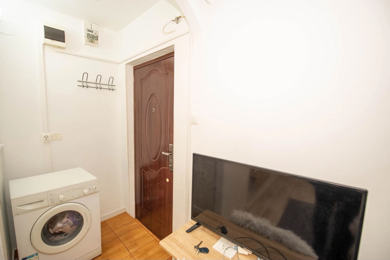 Garsoniera de vanzare,15 mp utili in zona Piata Resita, Berceni, Luica - Poză 1