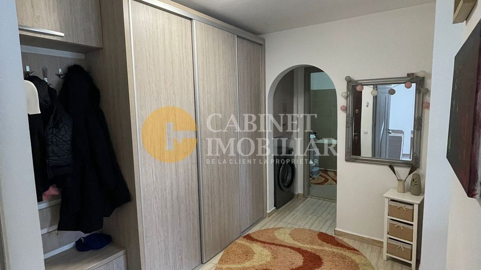 Etaj 1 Nicolina Prima Statie Apartament 2 Camere Decomandat Bloc 1983 - Poză 2