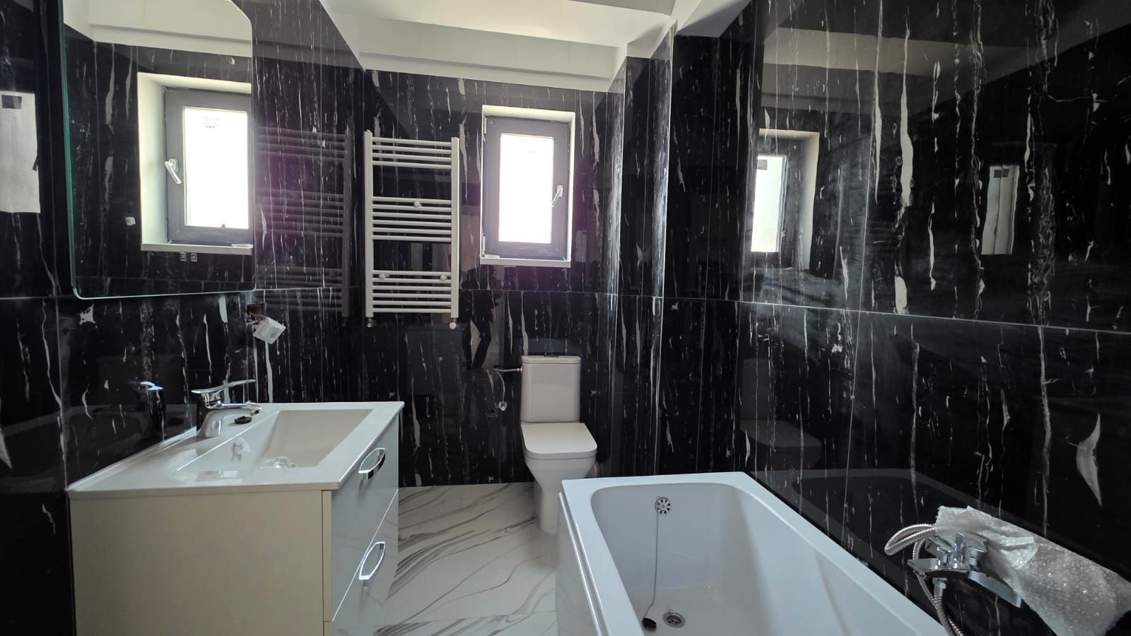 MUTARE IMEDIATA 2 CAMERE 57MP BUCIUM VISANI INTABULAT - Poză 10