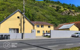 Casa cu 2 corpuri de cladire, oras Lipova - Poză 1
