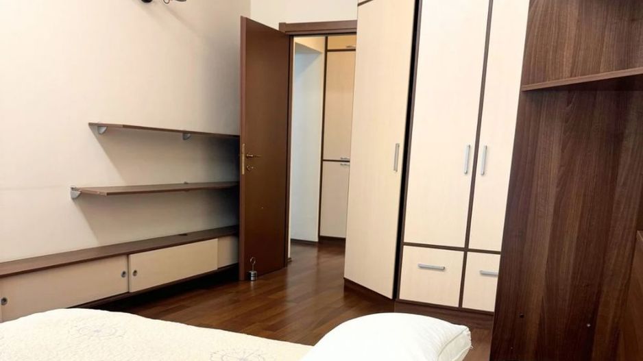 Apartament cu 2 camere complet utilat - Poză 5