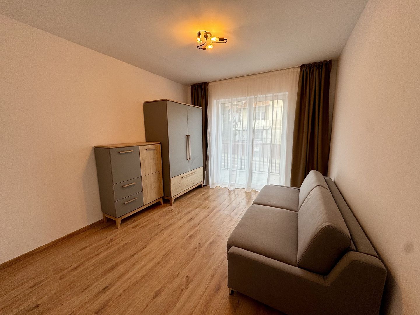 Apartament 3 camere nou | Sfantul Gheorghe zona centrala - Poză 9
