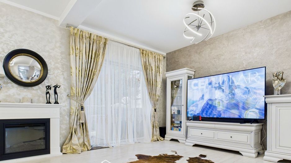 Casă patru camere în locație privilegiatǎ în Dumbrăvița - Poză 3