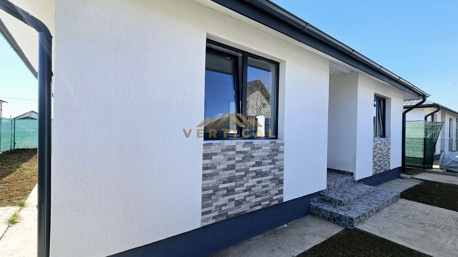 Casa parter cu 4 camere - comuna Berceni - Poză 2