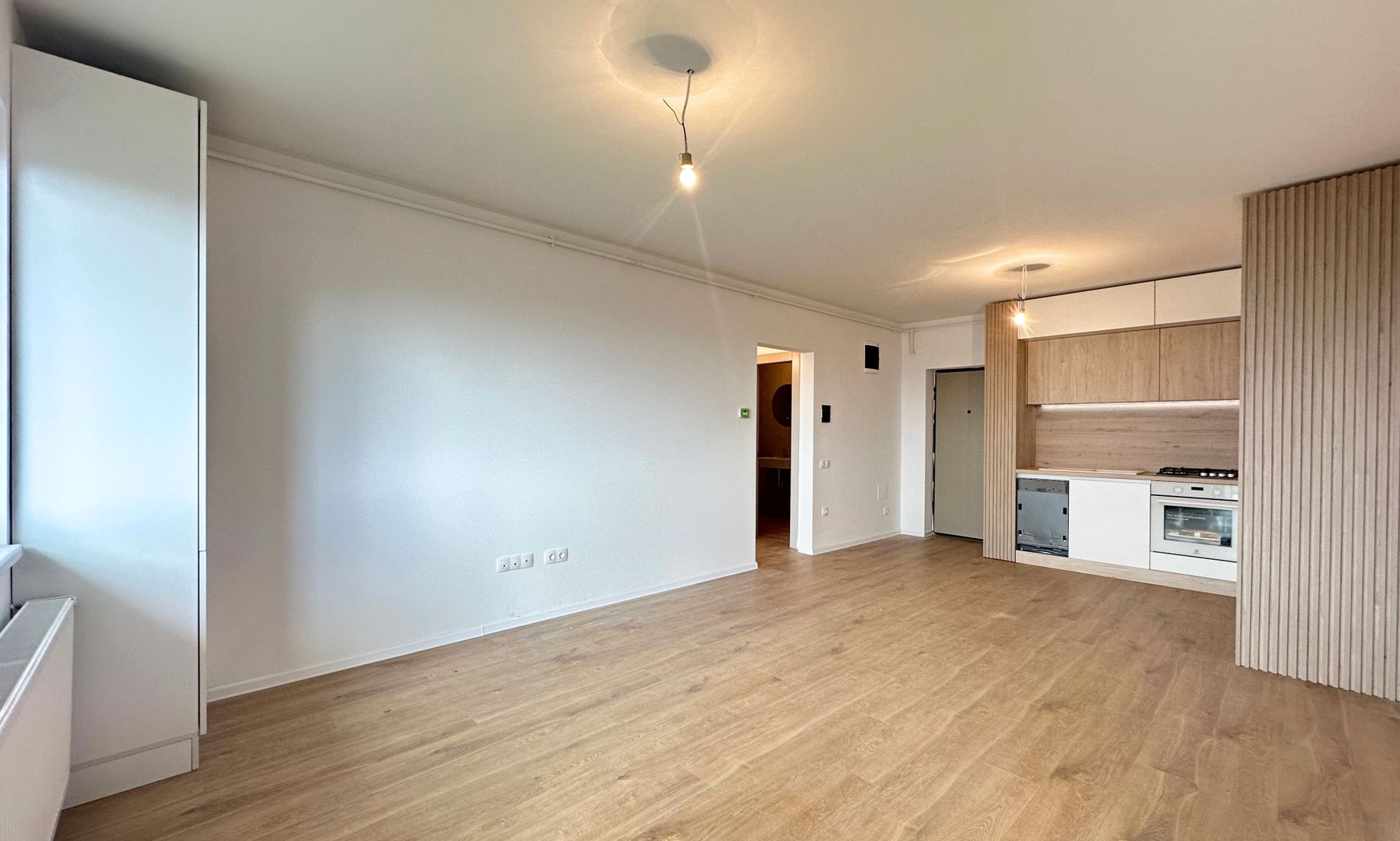 Apartament tip studio cu bucătăria mobilată zona Coresi Brasov - Poză 9