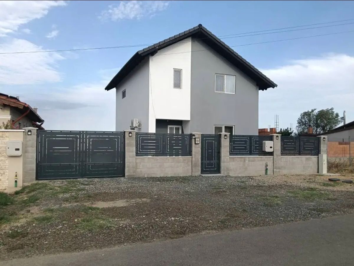 Casa Individuala Becicherecu Mic,P+M,3 Camere,2 Bai,Mobilata si Utilata - Poză 1