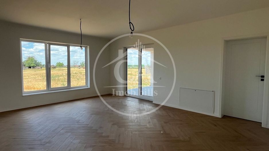 Casă de vânzare cu 4 camere în Santandrei , Bihor - Poză 13