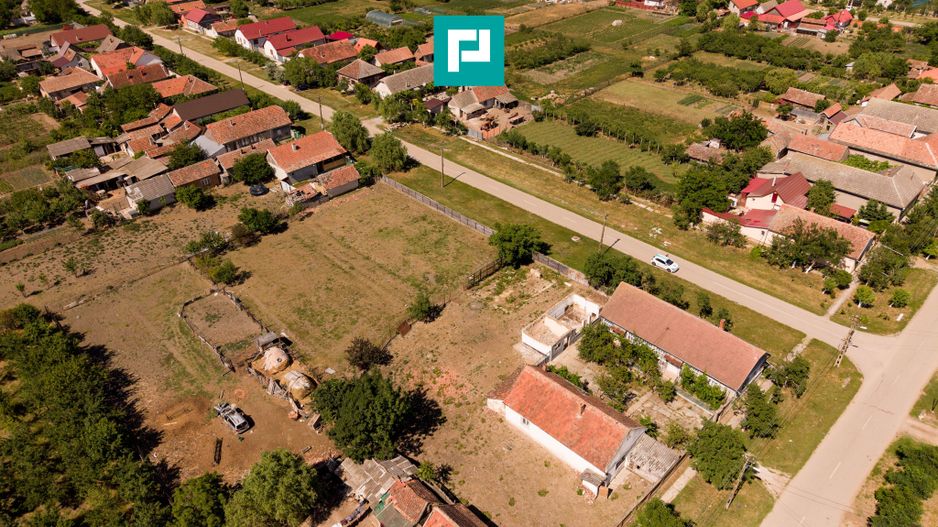 Teren intravilan de 1492 mp în Nădab - Poză 4