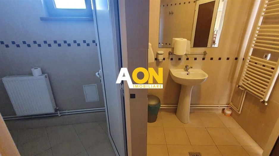 Pensiune cu 9 camere, 1257 mp teren, Micesti - Poză 17