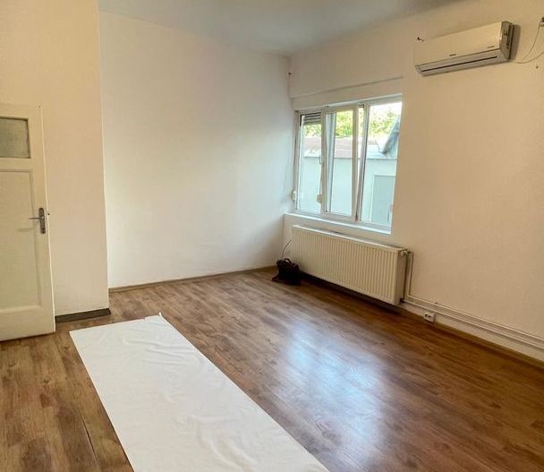 APARTAMENT IN VILA PARCARE ZONA UNIRIII - Poză 8