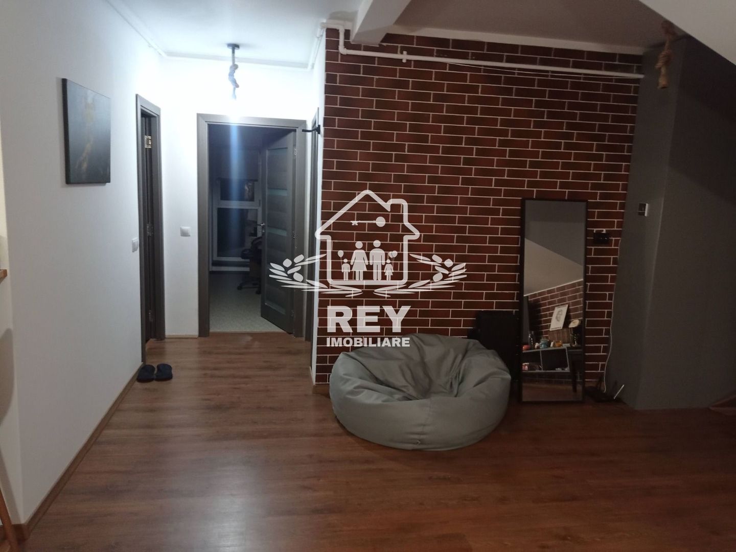 Apartament modern cu 3 camere de vanzare zona Turnisor - Poză 3