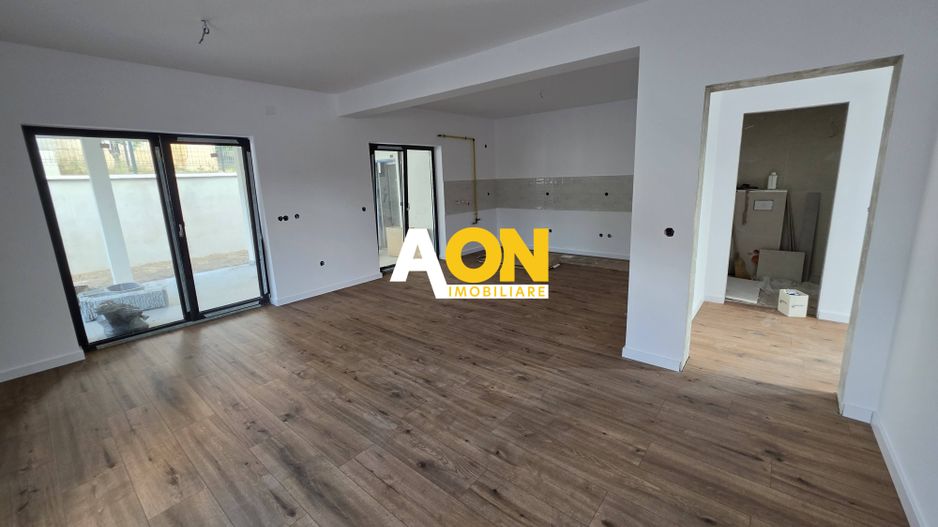 Duplex modern, 4 camere, curte 315 mp, predare mobilata,zonă liniștită - Poză 2