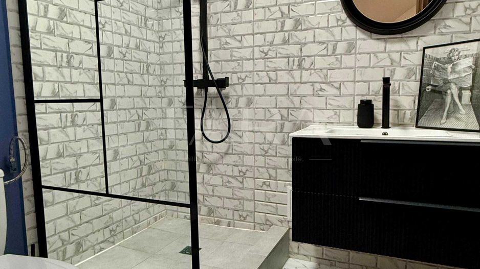 Casă cochetă în zona centrală – ideală locuință sau investiție - Poză 5