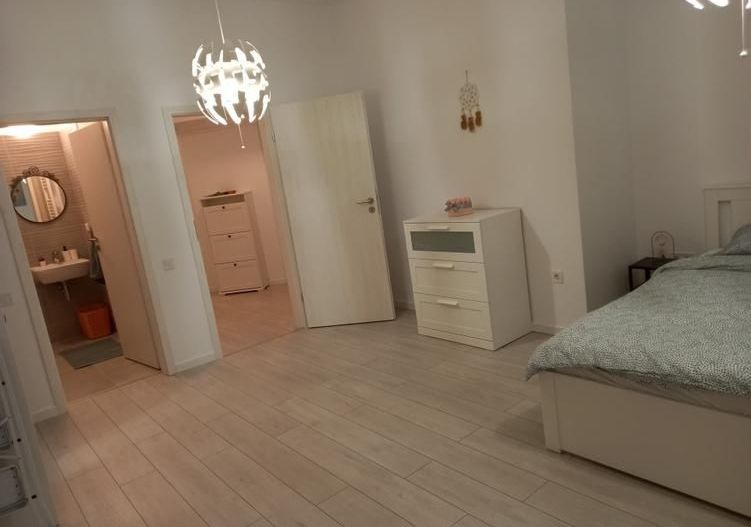 Apartament lux 2 camere de inchiriat, terasa,bloc nou-Plaza Roamania PetFriendly - Poză 3