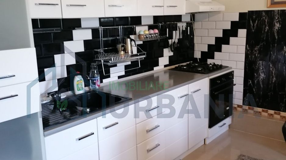 Etaj de vilă de închiriat, 90 mp, Bârnova, Șoseaua principală - Poză 4