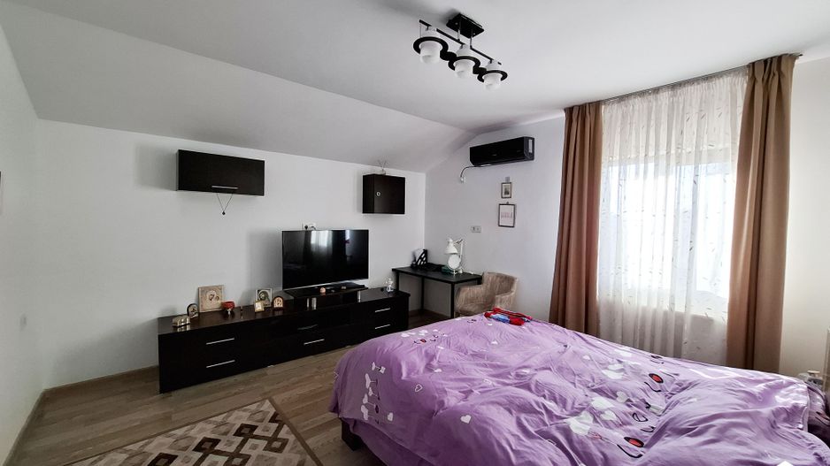 Vila cu 7 camere de vanzare in Paulesti - Poză 16