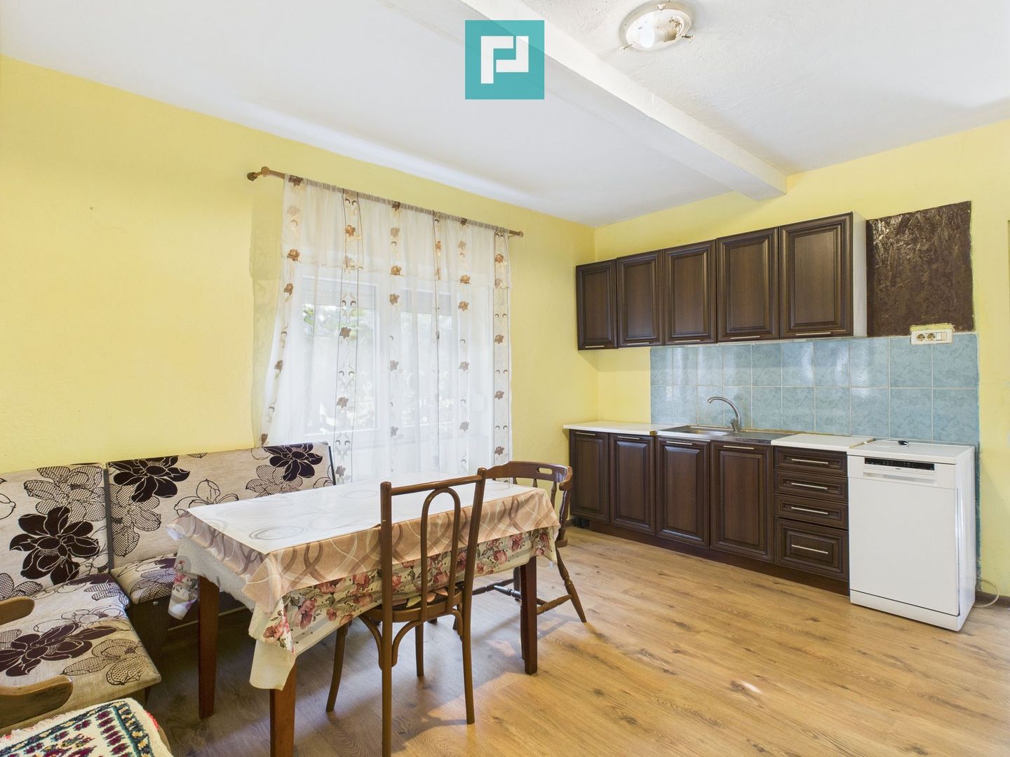 Casă cu 4 camere în Sânpetru German, Secusigiu - Poză 4