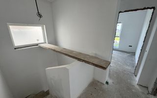 Duplex 5 camere ,despartit prin camera tehnica, finisat la cheie in Mosnita - Poză 12