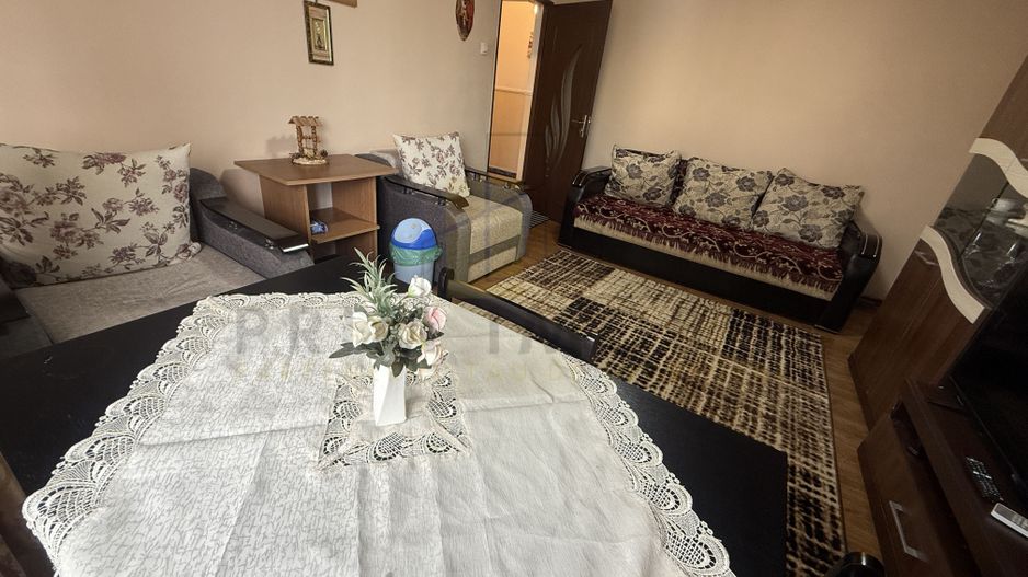 4 camere Decomandat Dacia, etaj intermediar, 1980 - Poză 3