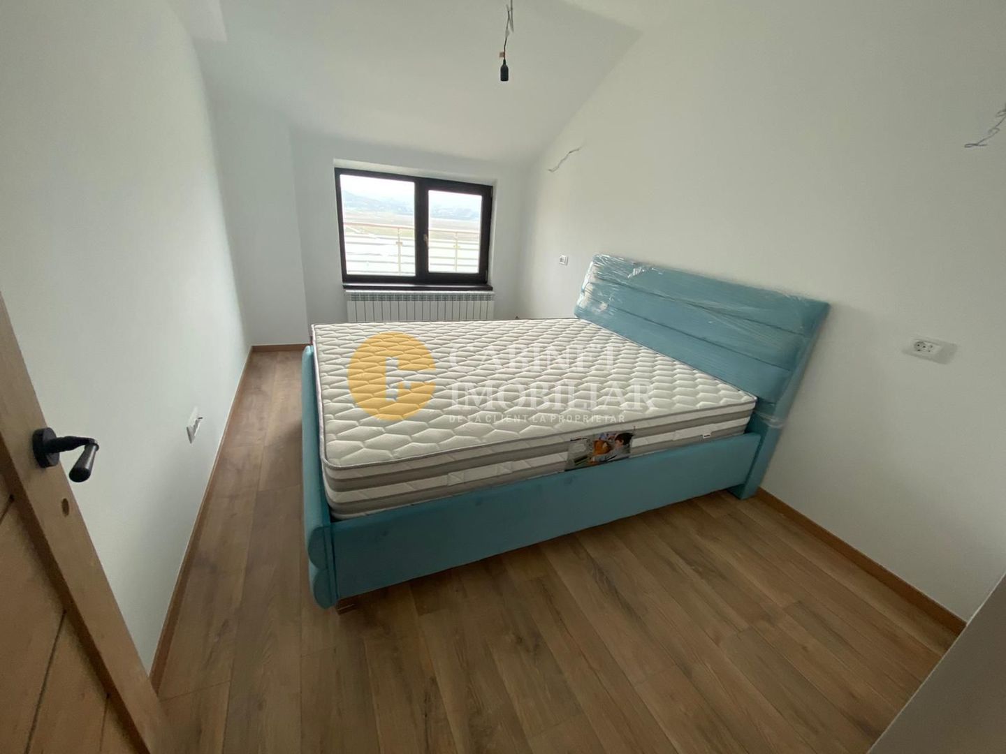 Penthouse 3 camere DECOMANDAT--Rond Mall Moldova - Poză 5