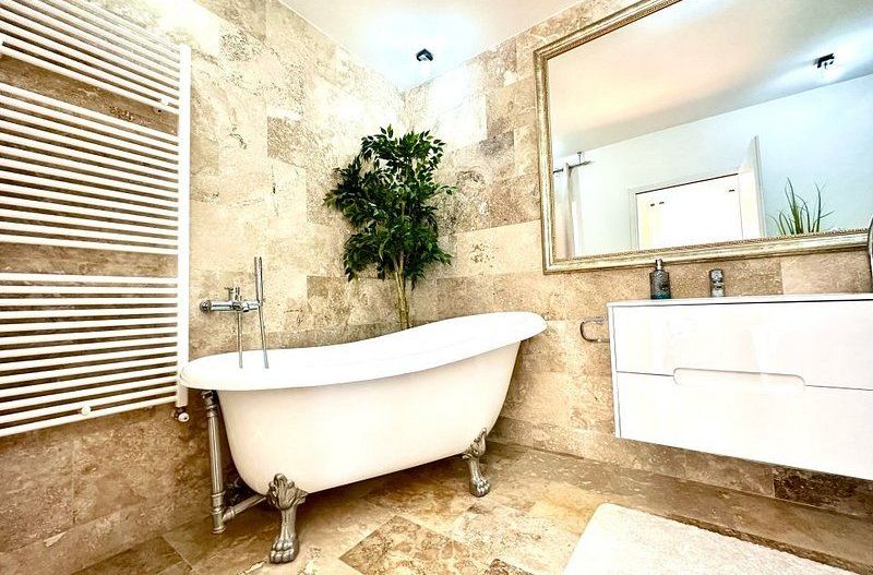 Apartament elegant -curte proprie - garaj - Poză 19