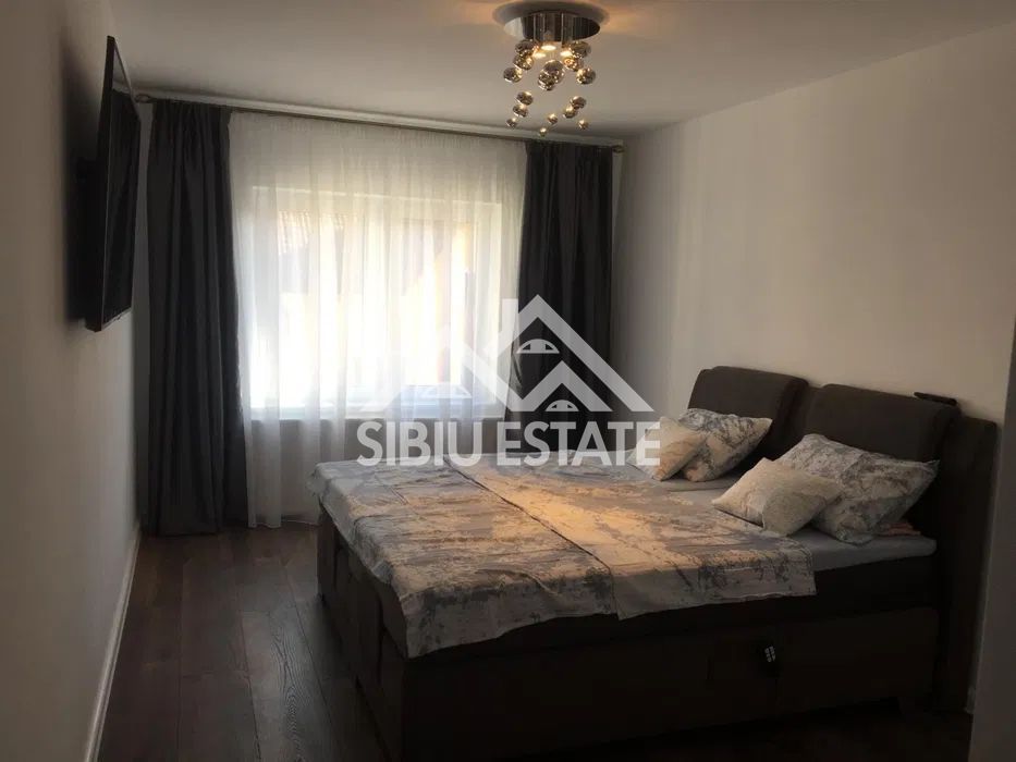 Casa 4 Camere 2 Bai Balcon si Terasa 21mp, mobilata si utilata - Poză 6