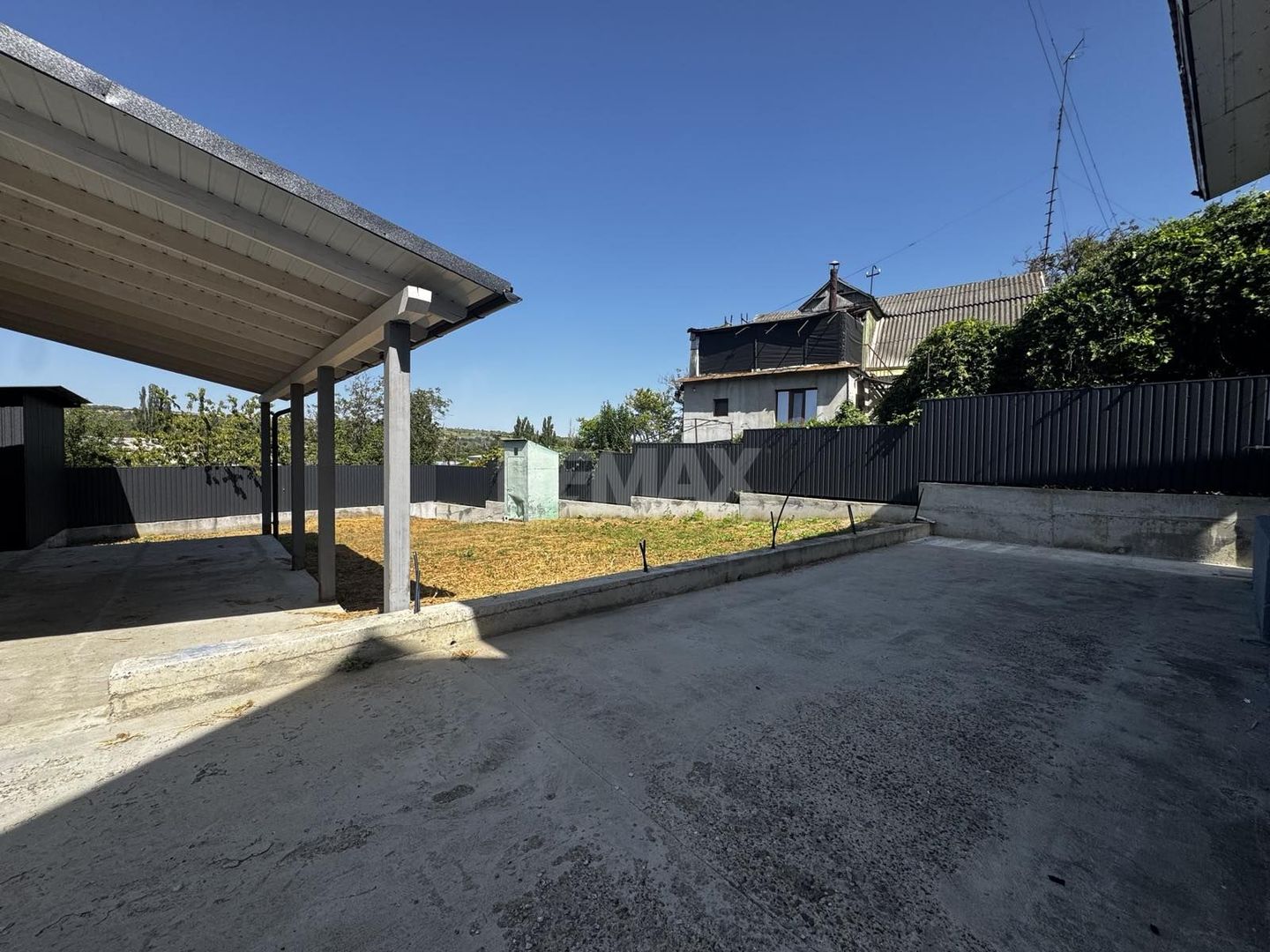 Casă în Vatra - strada centrală Linella - Poză 22