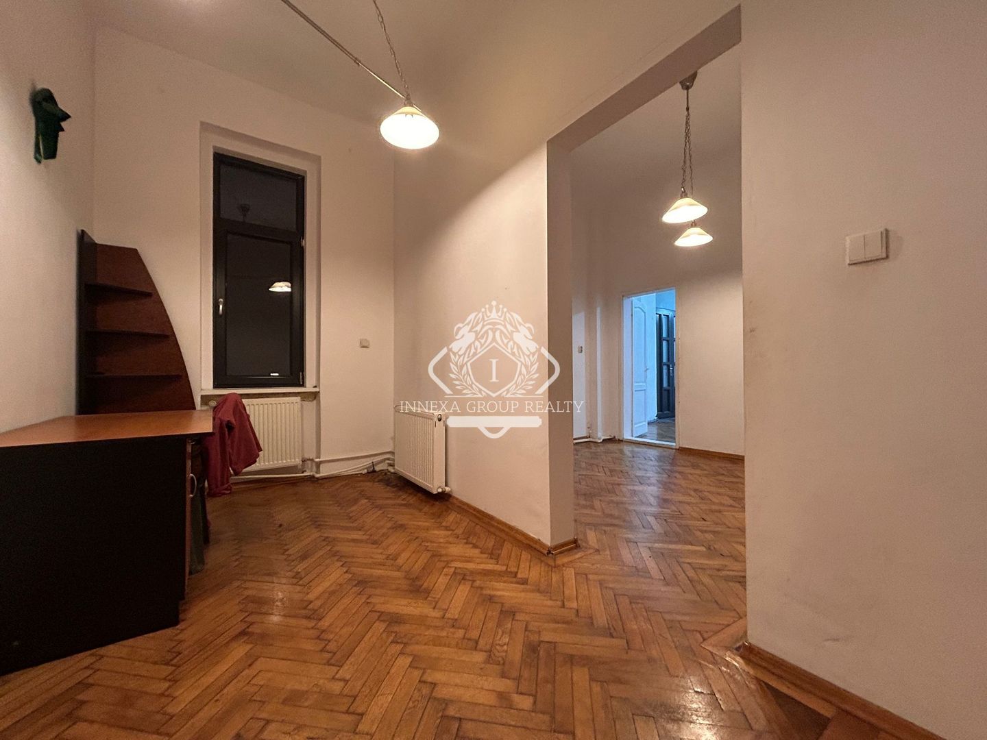 Parcul Cismigiu | Apartament 4 camere in vila interbelică | Terasa si curte - Poză 1