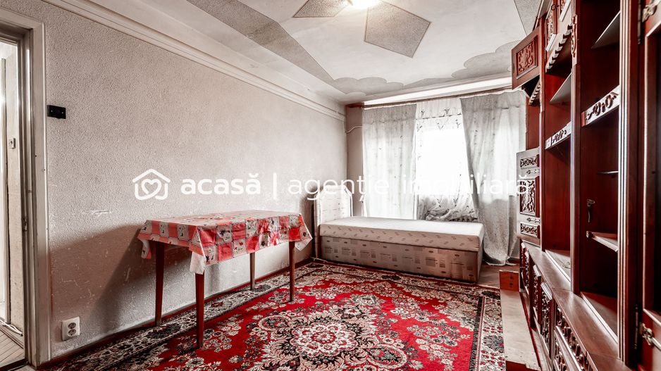 Apartament spatios in centrul orasului Chisineu Cris - Poză 6