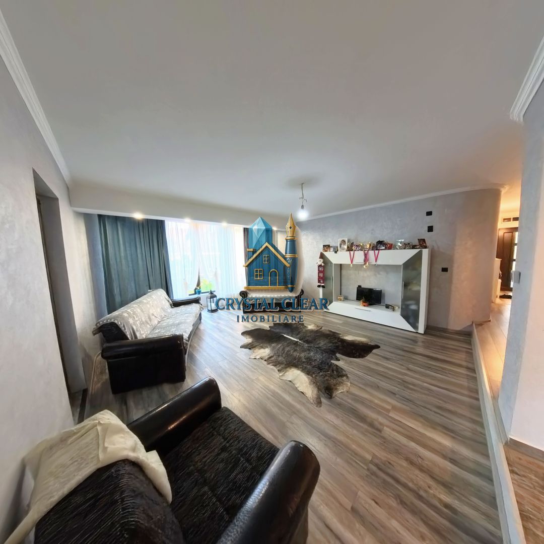 Casă 4 dormitoare și teren de 857 mp - zona Sântana de Mureș - Poză 4