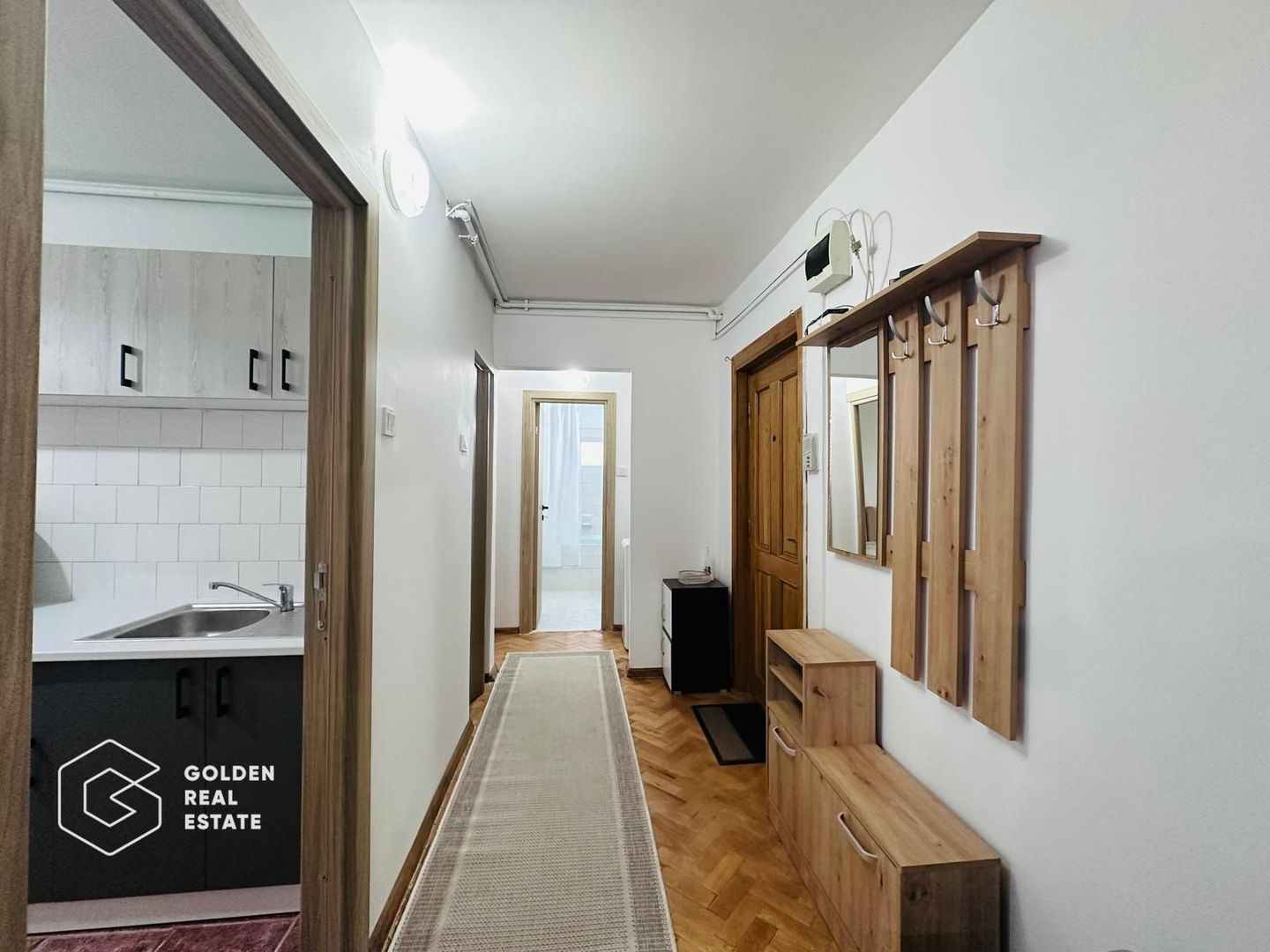 Apartament 2 camere,  zona Alfa, aproape de tramvai - Poză 12