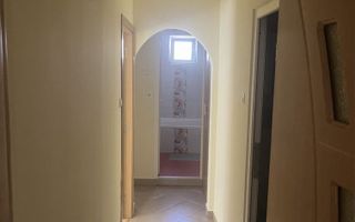 Închiriere Apartament cu 3 camere Titan, 2 bai, renovat, AC, 10 min metrou - Poză 7
