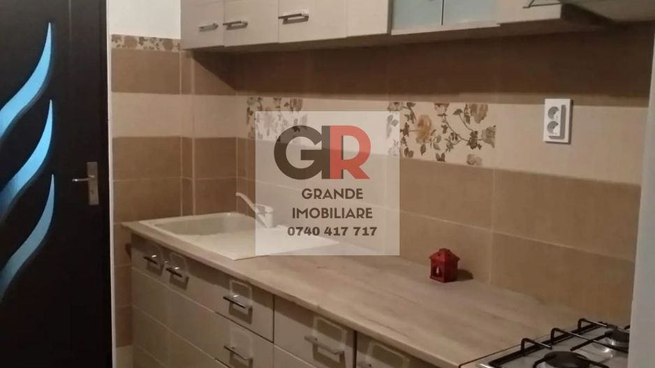 C5 apartament 2 camere utilat, mobilat, cu centrala pe gaz - Poză 2