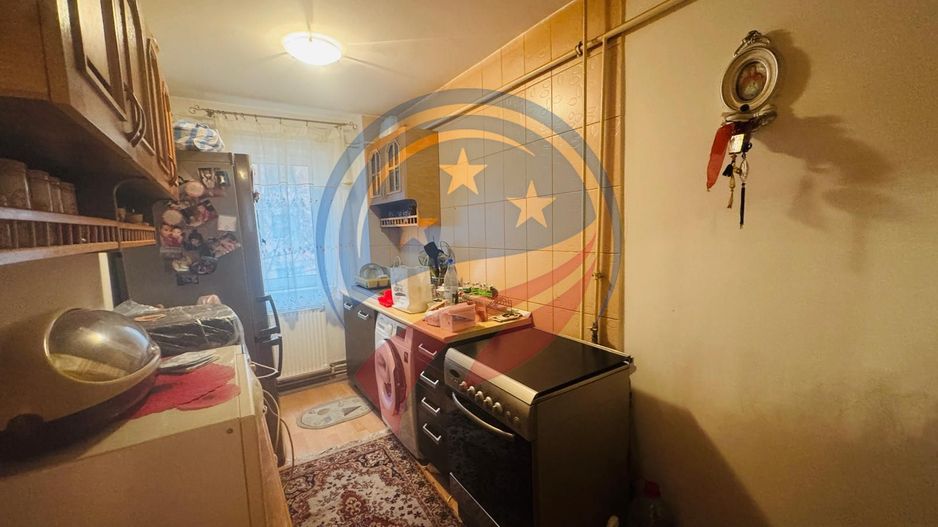 Apartament 4 camere semidecomandat - Poză 9