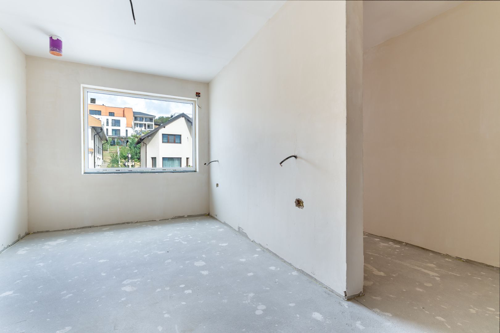 Duplex modern in Voronet, 136 mp utili, garaj si teren 325 mp - Poză 16