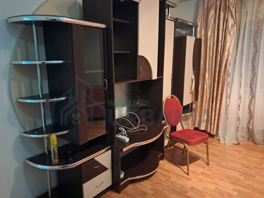Apartament 3 camere de închiriat, 72 mp, etaj 1, Târgu Frumos, zonă centrală/liniștită - Poză 4