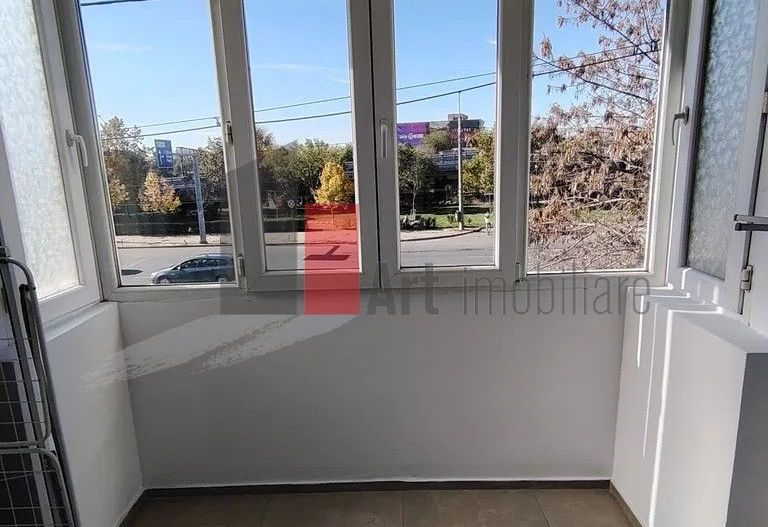 Apartament cu 3 camere de inchiriat in zona Grivita - Poză 8