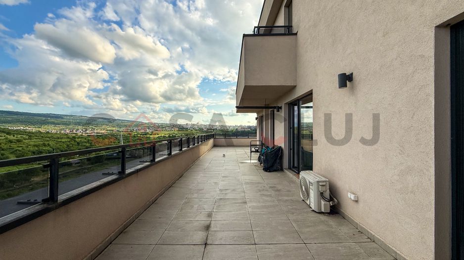 Apartament cu 3 camere, terasa 70mp, vedere panoramica - Poză 13