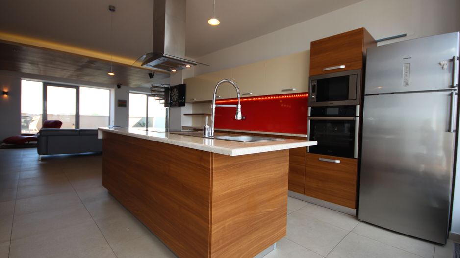 Penthouse de vanzare cu terase de - Poză 2