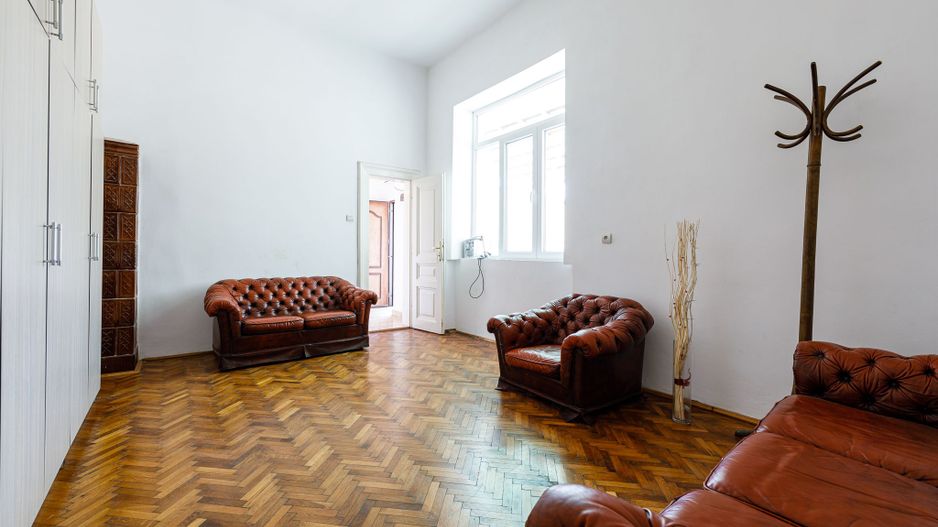 INCHIRIAT - Spatiu birou cu terasa proprie | P-ta Maria | Curte & Depozitare - Poză 1