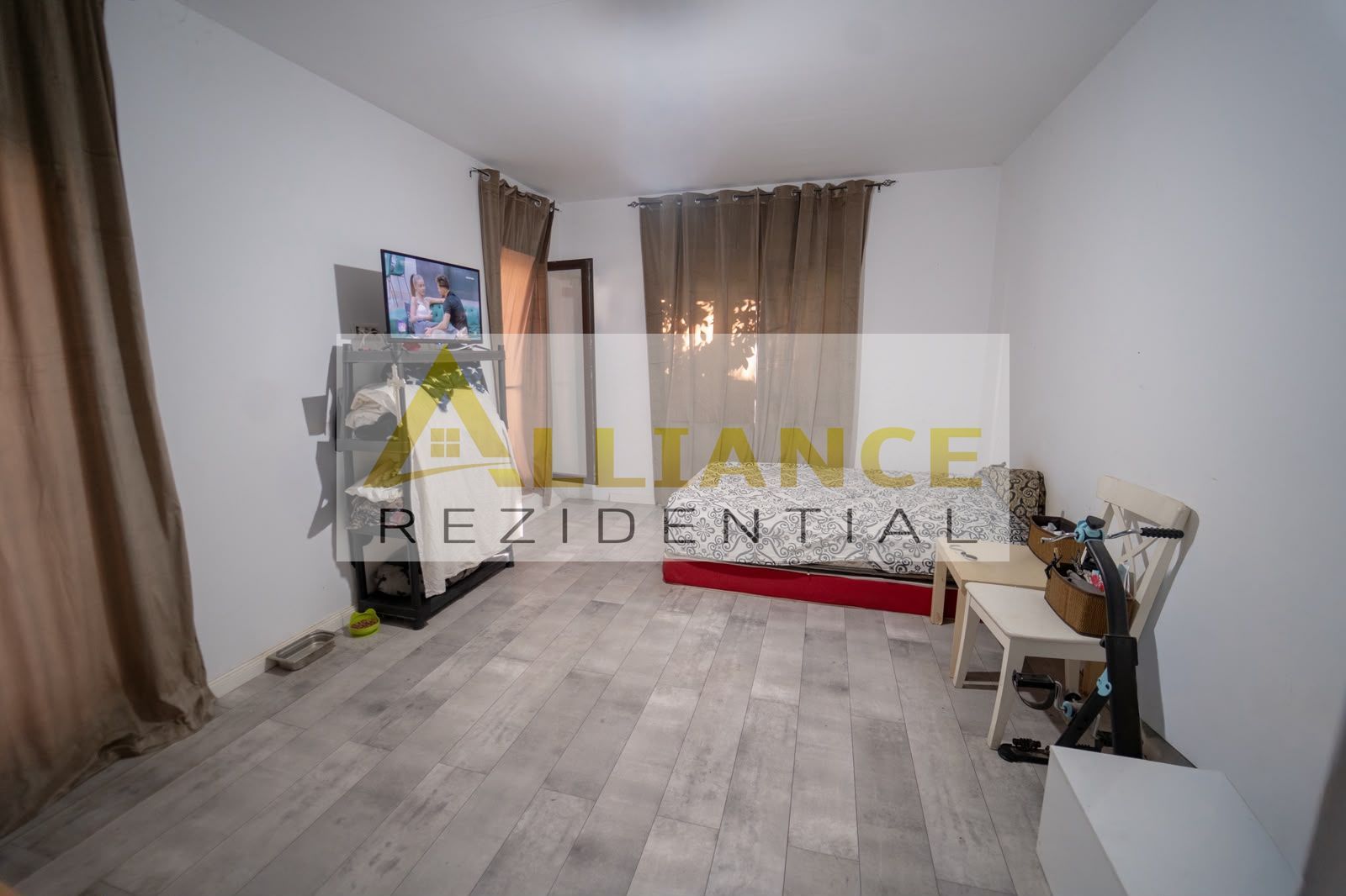 Casa individuala P+1E|| 5 camere 3 bai + 2 dressing uri || teren 436mp - Poză 9
